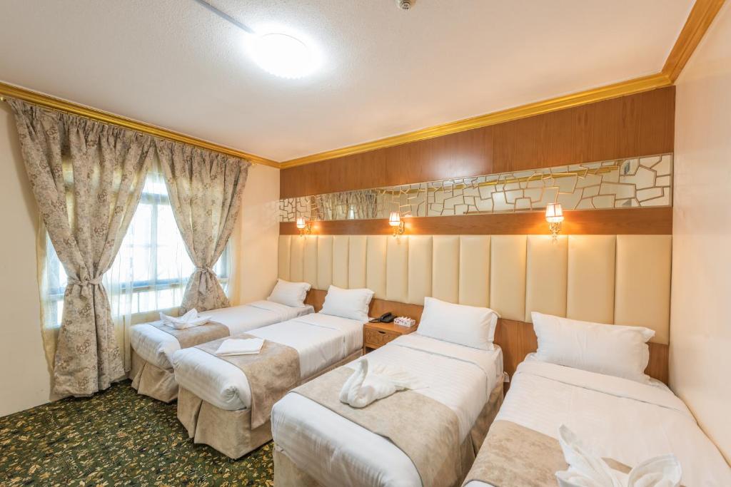 umrah packge 3 star Grand Zowar Hotel