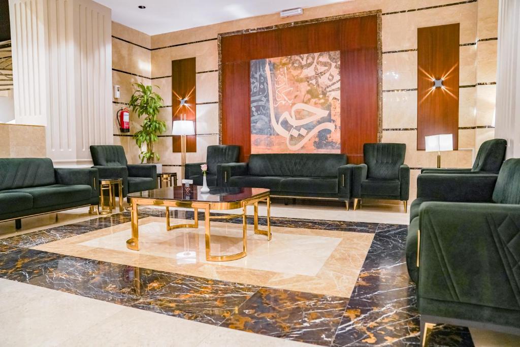 4 star Emaar Al Manar Hotel