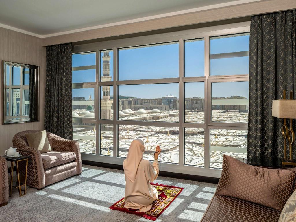 5 star Anwar Al Madinah Hotel