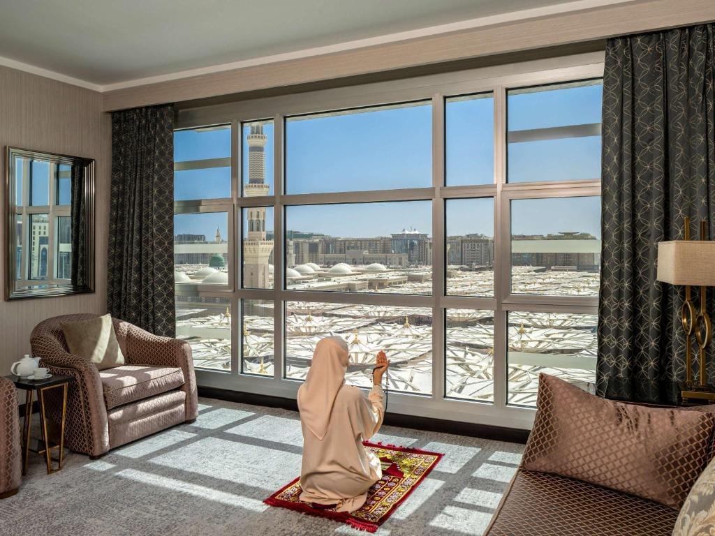 5 star Anwar Al Madinah Hotel